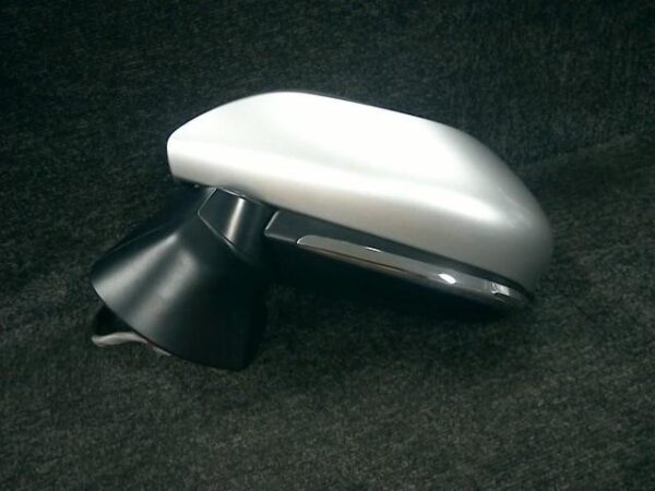 Right Side Mirror TOYOTA Camry 2020 6AA-AXVH75 8791033D00