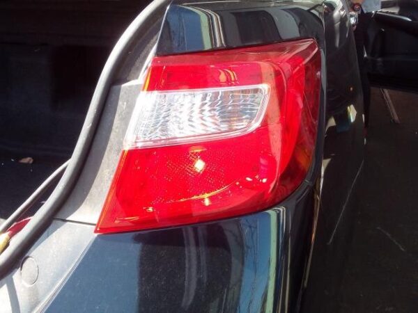 Right Tail Light TOYOTA Camry 2012 DAA-AVV50 8155133550